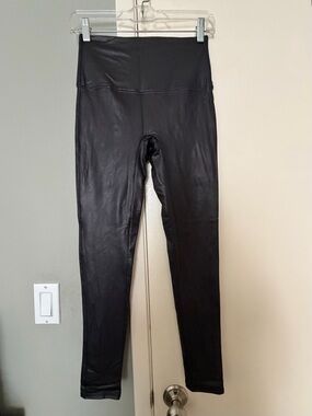 Jane and Bleecker Black Activewear Leggings